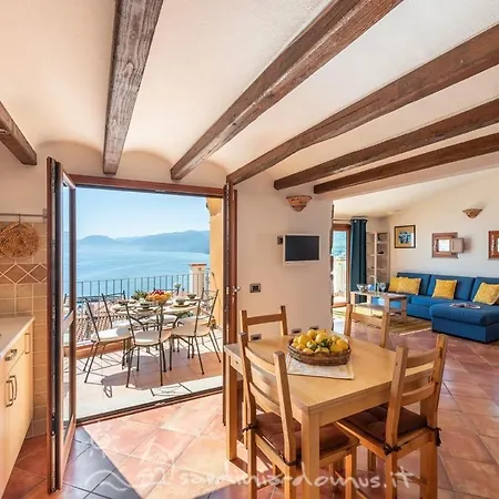 Casa Con Vista Mare